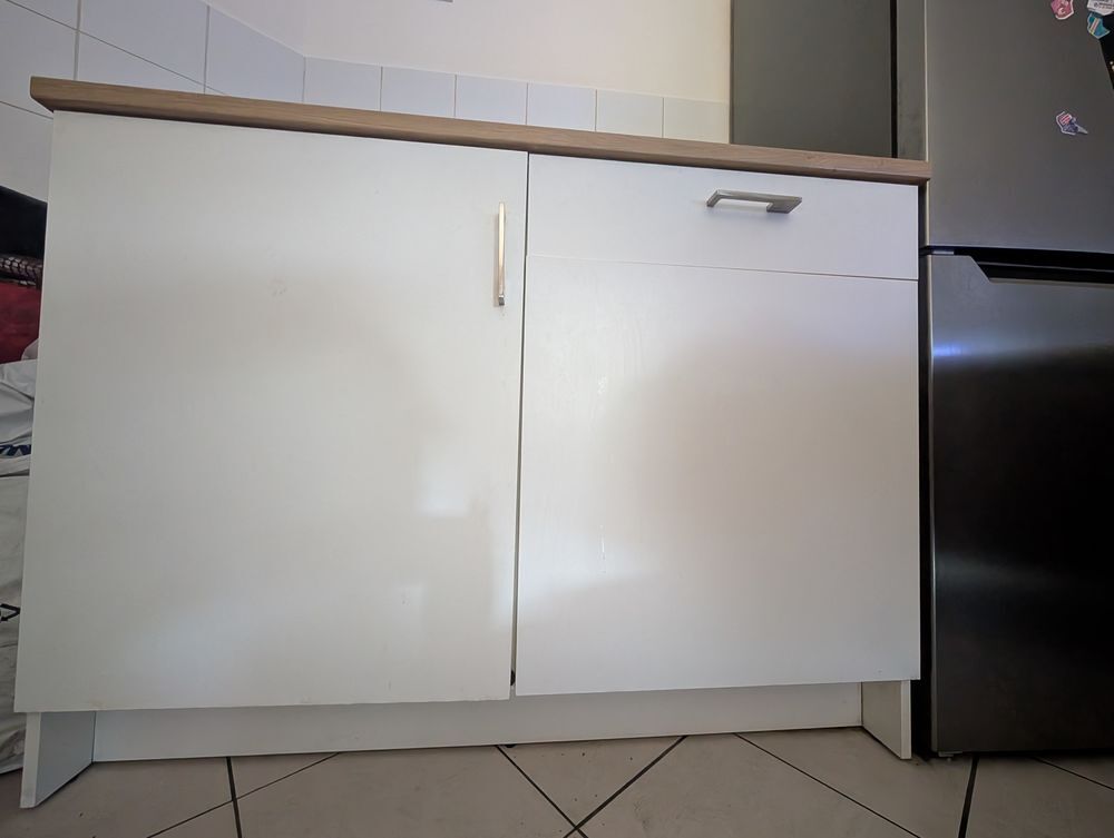 Meuble de cuisine + plan de travail + plaque vitroc&eacute;ramique Electroménager