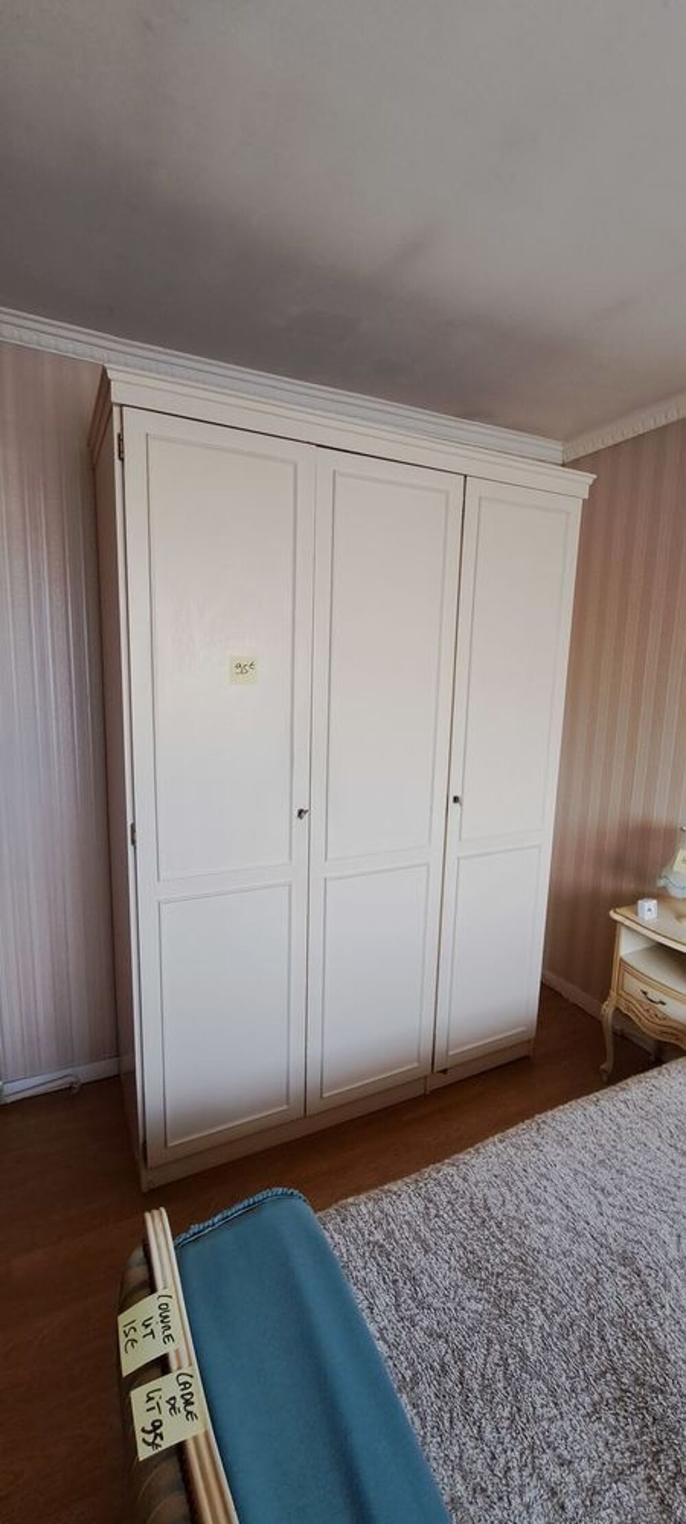 armoire chambre &agrave; coucher blanche Meubles