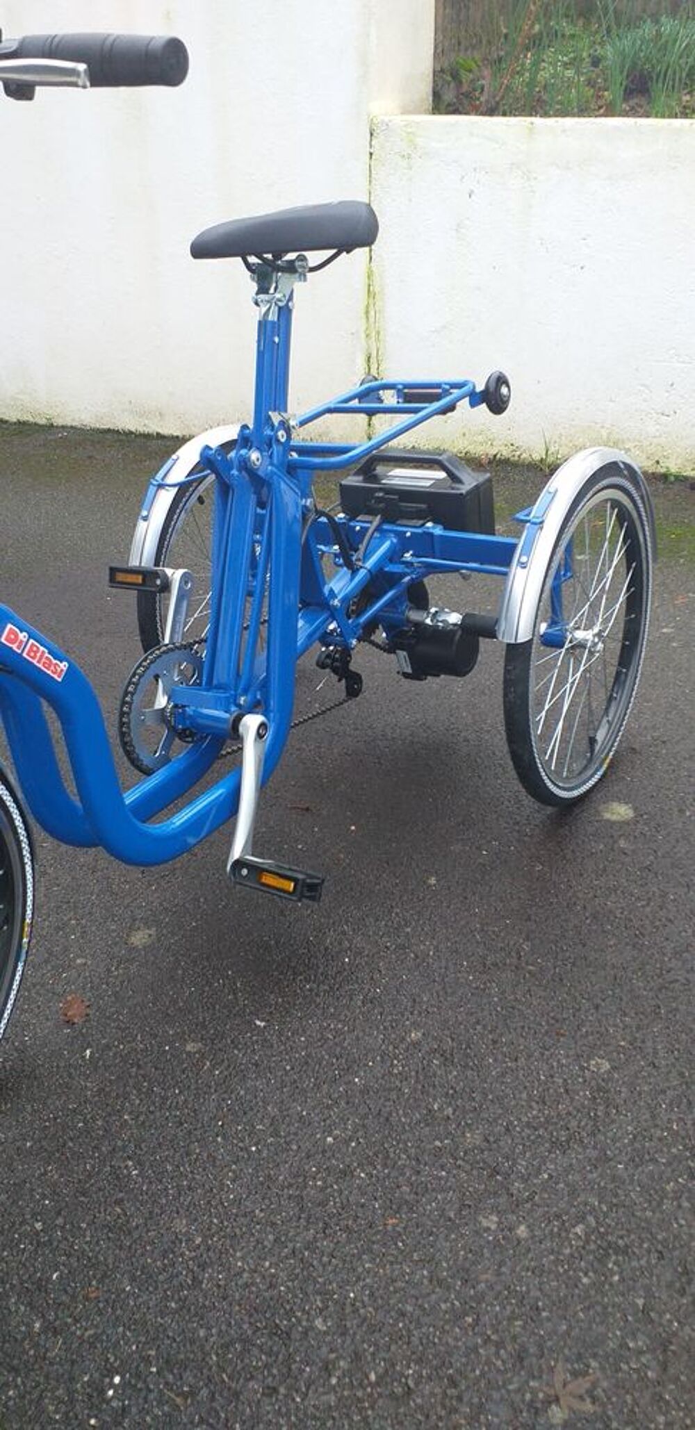 Tricycle adulte &eacute;lectrique pliant Sports