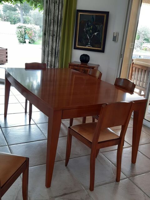Table lgante et familiale, 110 x 180  + 2 x 60cm
0 La Cadire-d'Azur (83)
