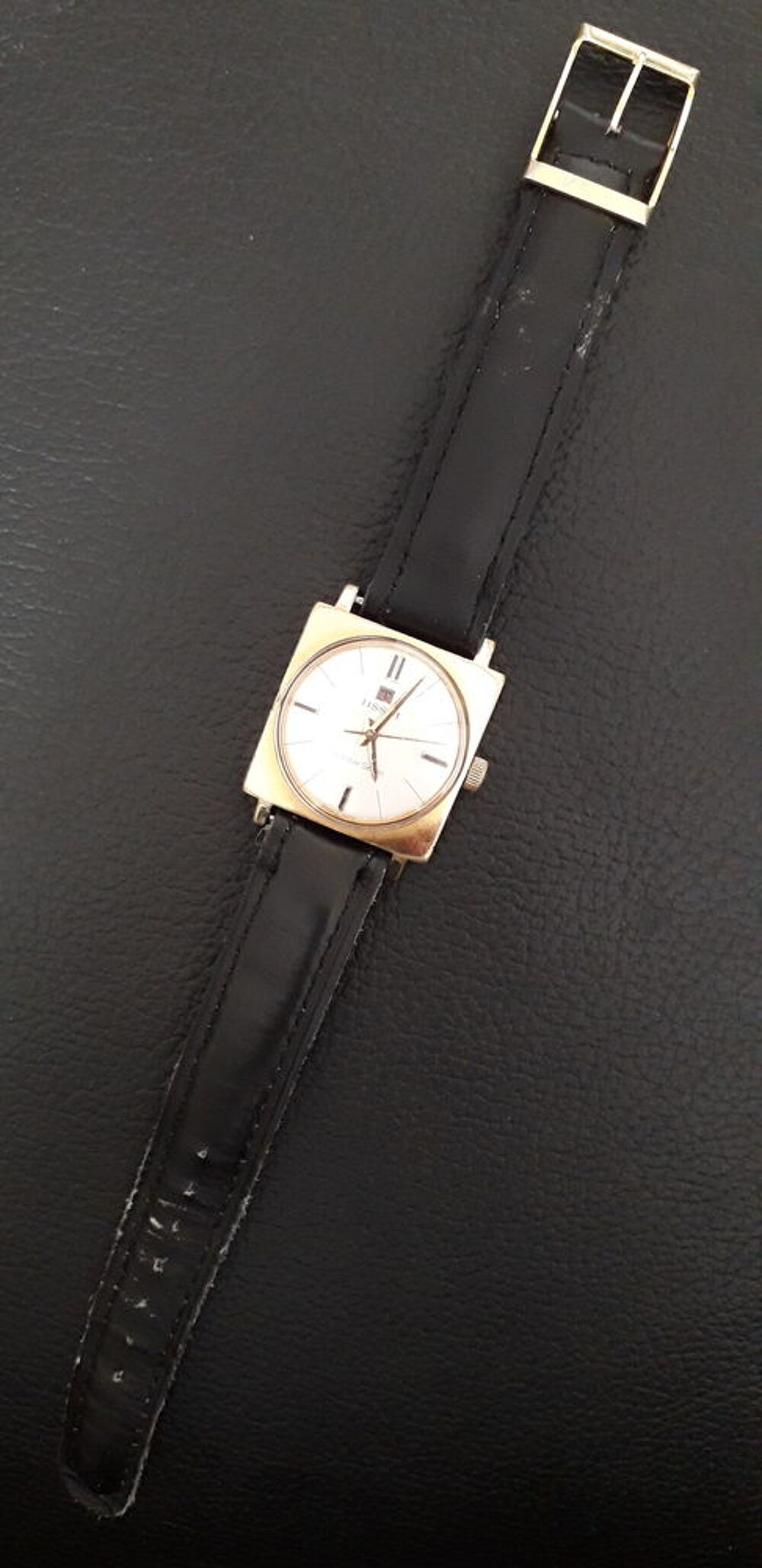 Montre Tissot Seastar Seven m&eacute;canique &agrave; remontoir ann&eacute;es 60 Bijoux et montres