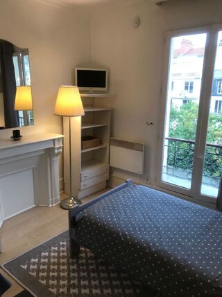  Appartement à louer 1 pièce 18 m² Paris