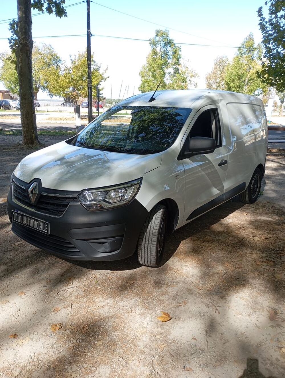 Express EXPRESS VAN BLUE DCI 75 - 22 ESSENTIEL 2022 occasion 33390 Blaye