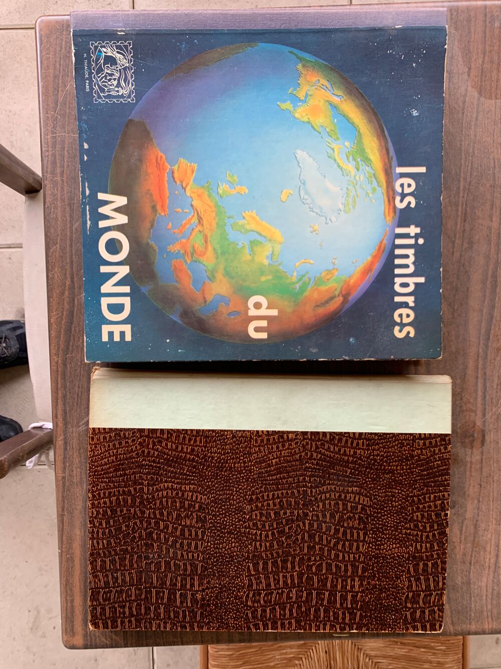 Collection de timbres autour du monde 