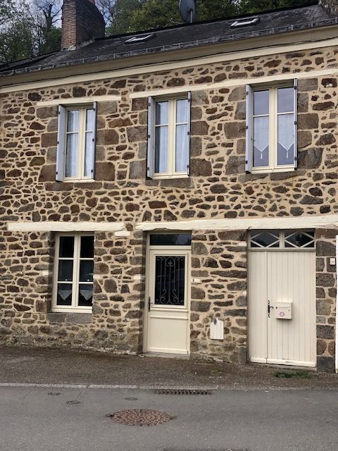   Maison en pierre au c?ur d'un environnement naturel  Maison - 3/4 pièce(s) - 64 m²