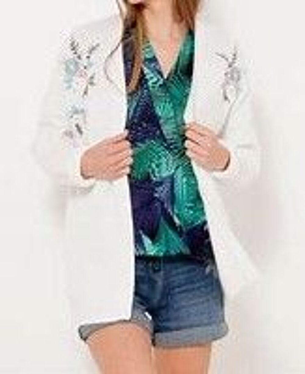 Gilet long blanc motif fleurs L 70 cm - Camaieu T 40 - 42 Vêtements