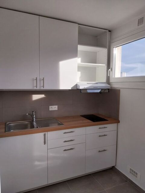   Studio 25,68m� meubl� + parking privatif + cave Appartement - 1 pi�ce(s) - 25 m�