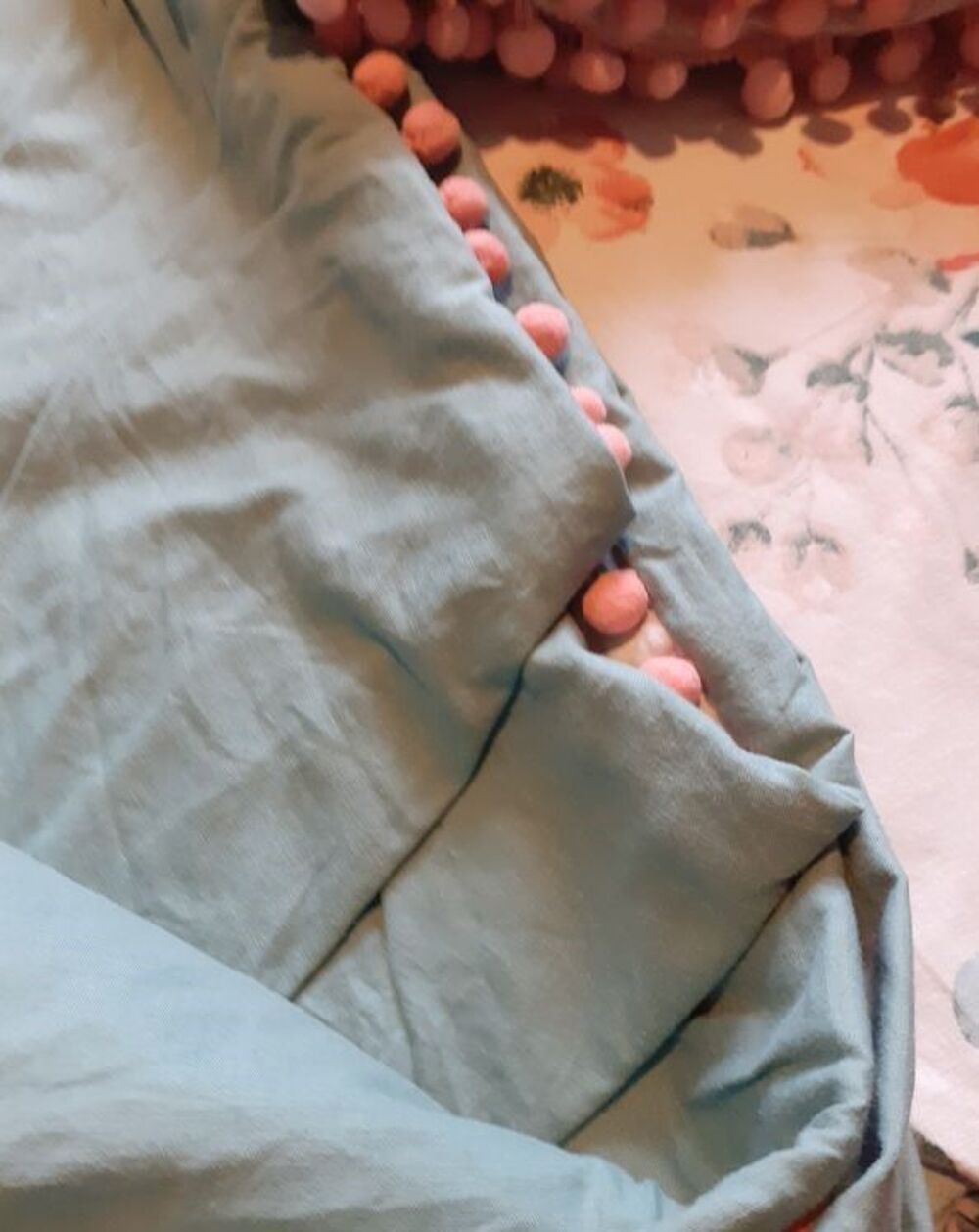 drap housse couette fleurie et ses taies Décoration