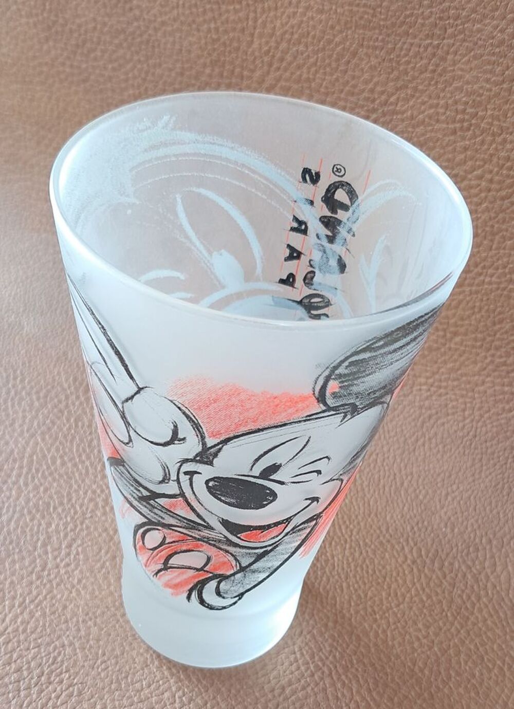 verre opacifi&eacute; Disney disneyland paris Mickey en esquisse 