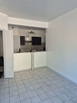  Appartement  louer 4 pices 73 m
