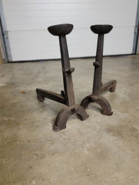 paire de chenets en fonte anciens  40 Donnemarie-Dontilly (77)