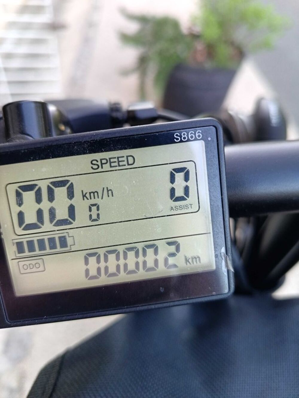V&eacute;lo &eacute;lectrique mini avec remorque chien ou enfant Vélos