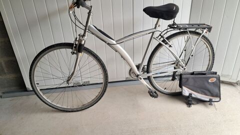 V�lo mixte en bon �tat de marche. 120 Louviers (27)