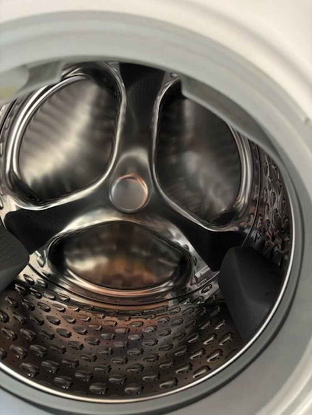 LAVE LINGE ENCASTRABLE 7 KG Electroménager