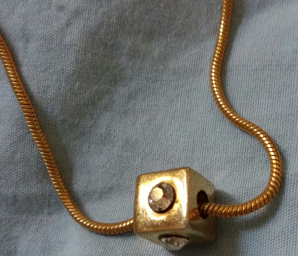 Collier neuf Agatha magnifique Bijoux et montres