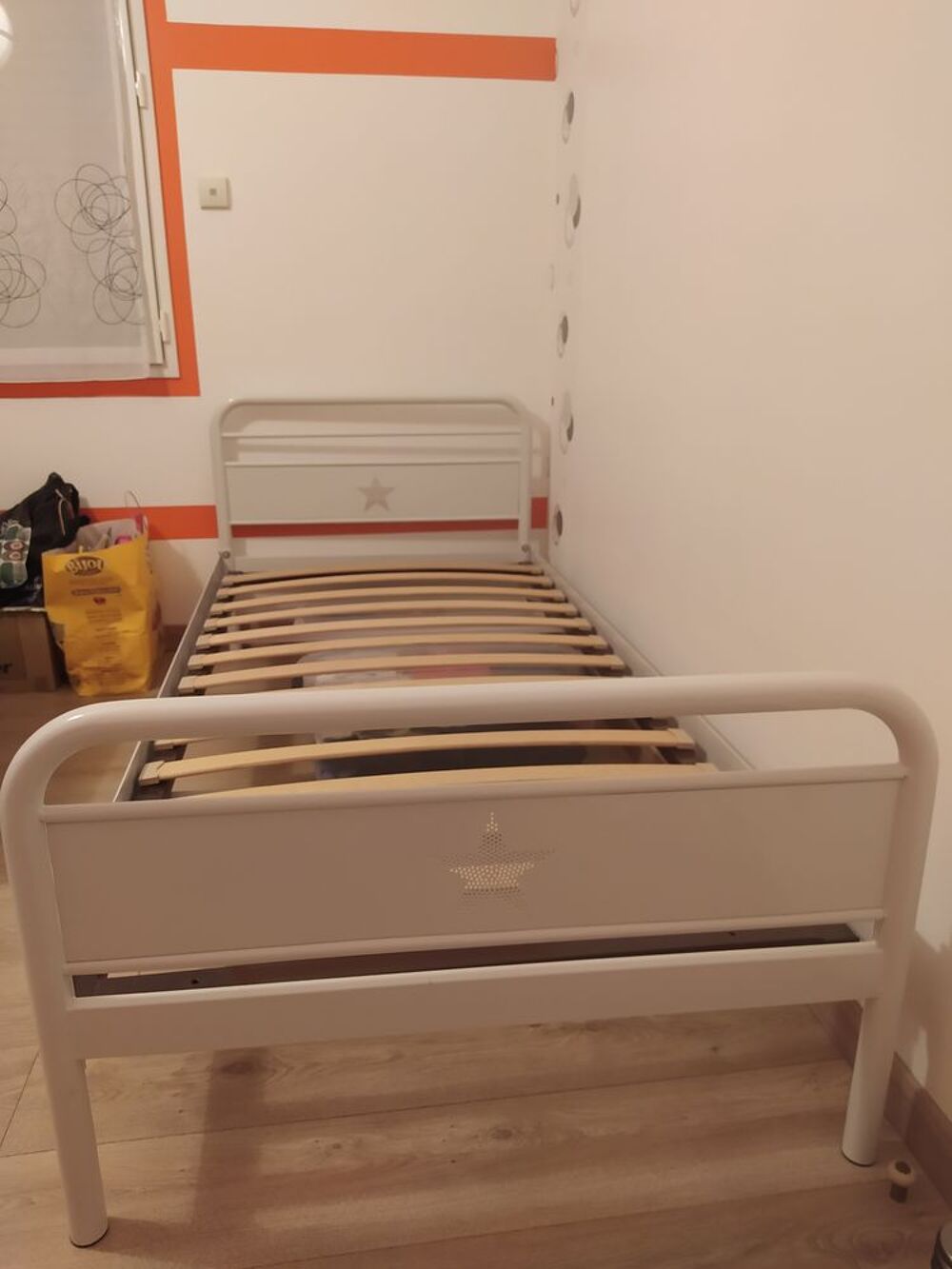 lit 90/190cm blanc en acier Meubles