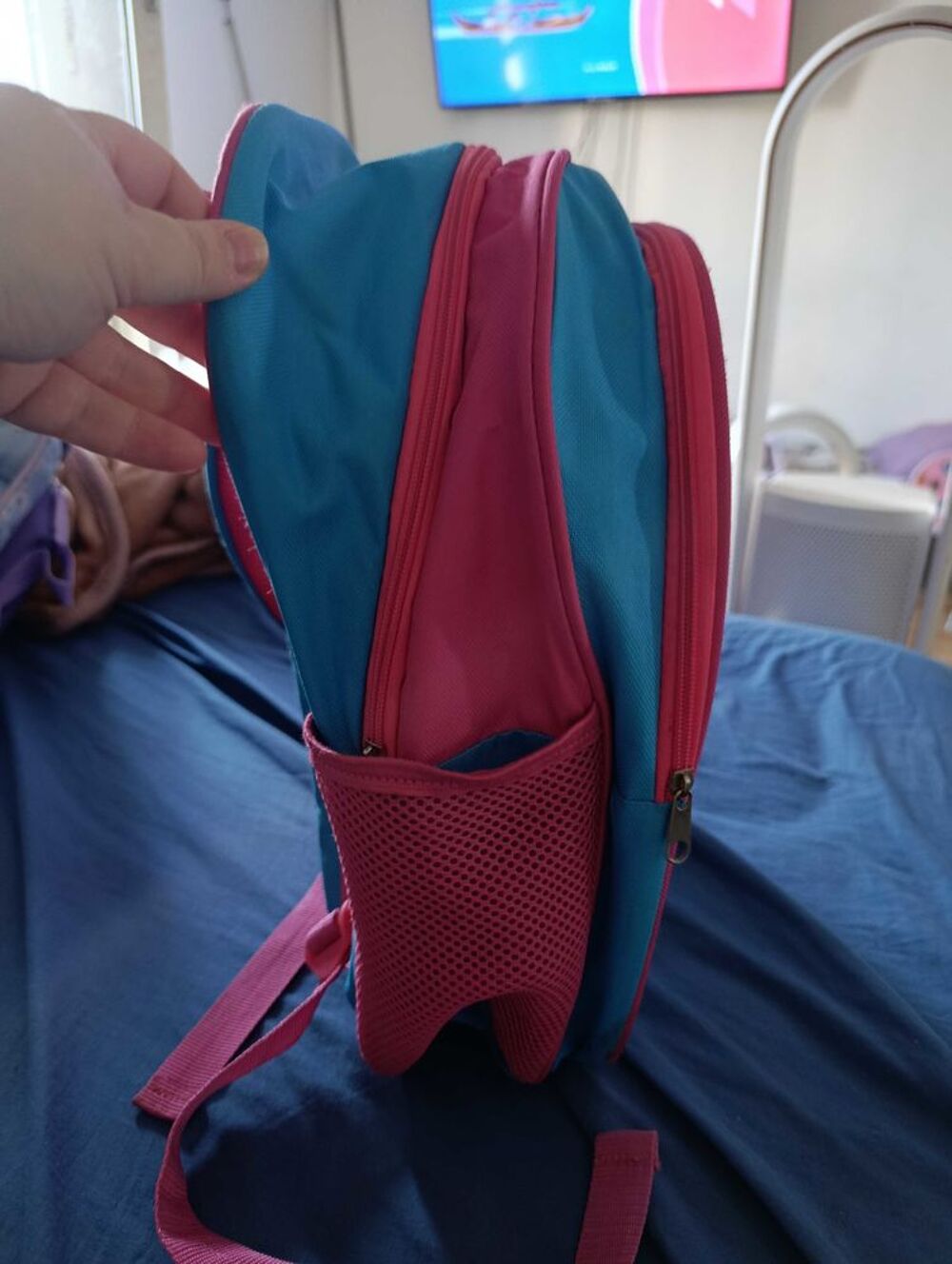 cartable neuf avec trousse offert reine des neige Jeux / jouets