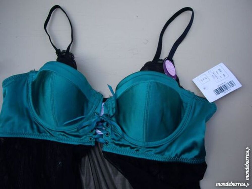 Combinette &agrave; bustier 95B coloris Emeraude - neuve Vêtements