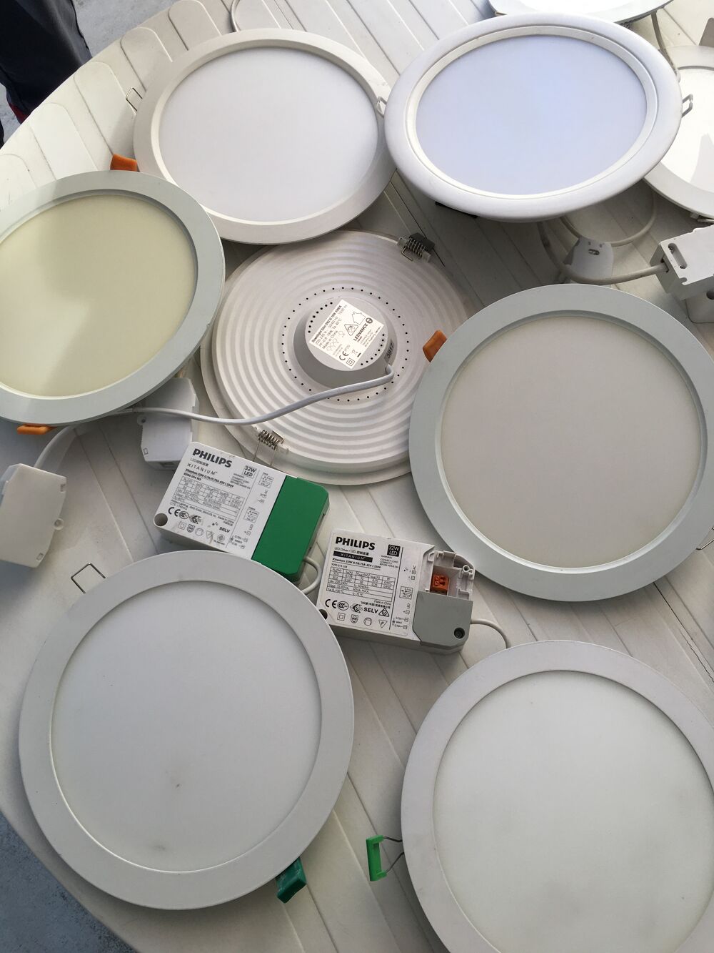 spots encastrables au choix Bricolage