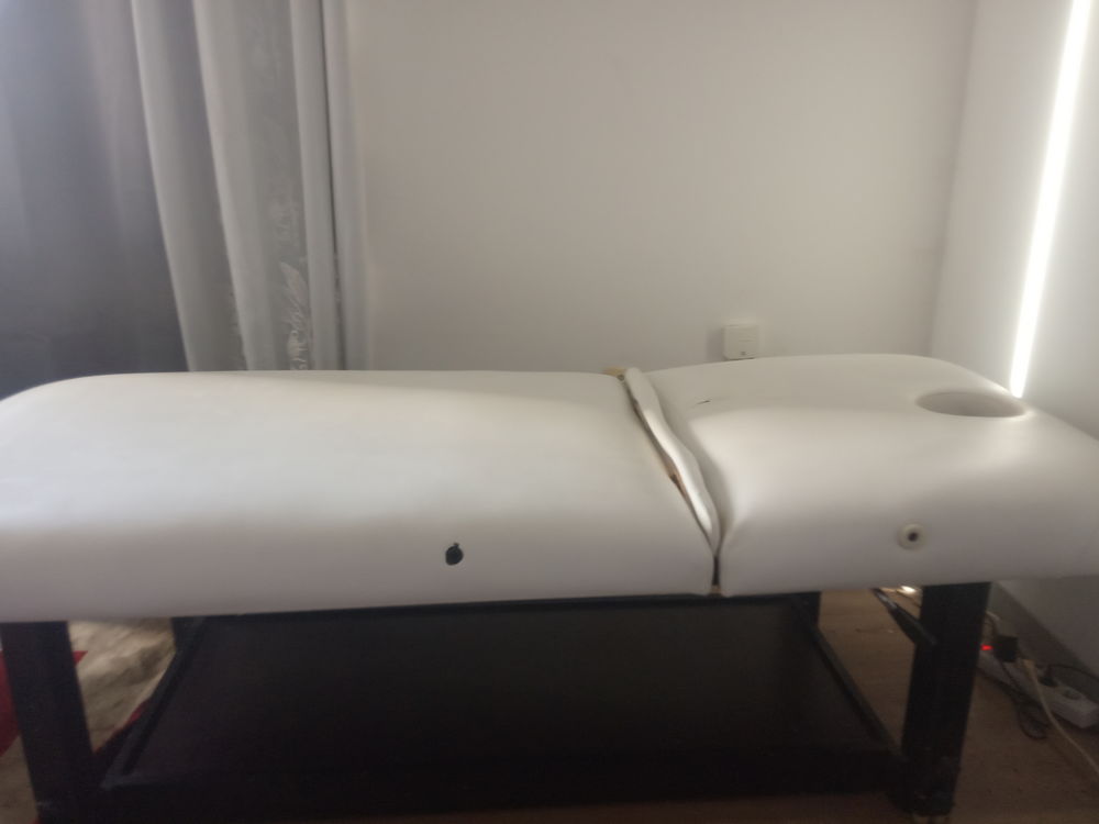 Table de massage Meubles