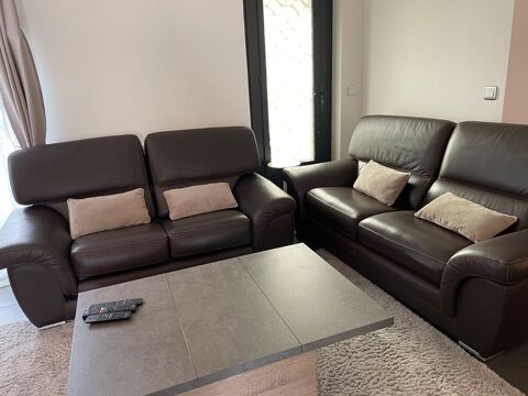 Canap cuir 2 places + 3 places 1500 Pontault-Combault (77)
