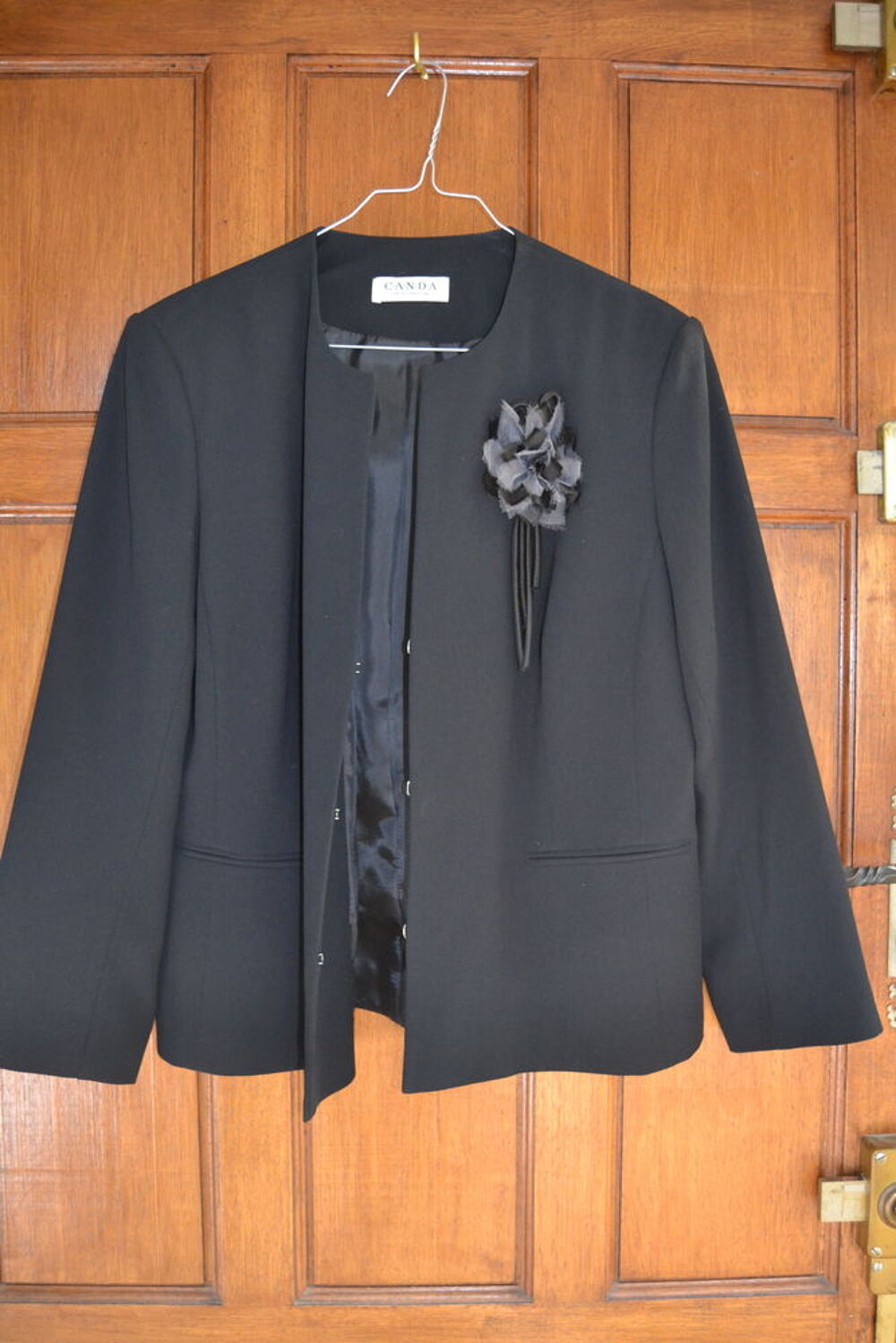 VESTE CHIC NOIRE Vêtements