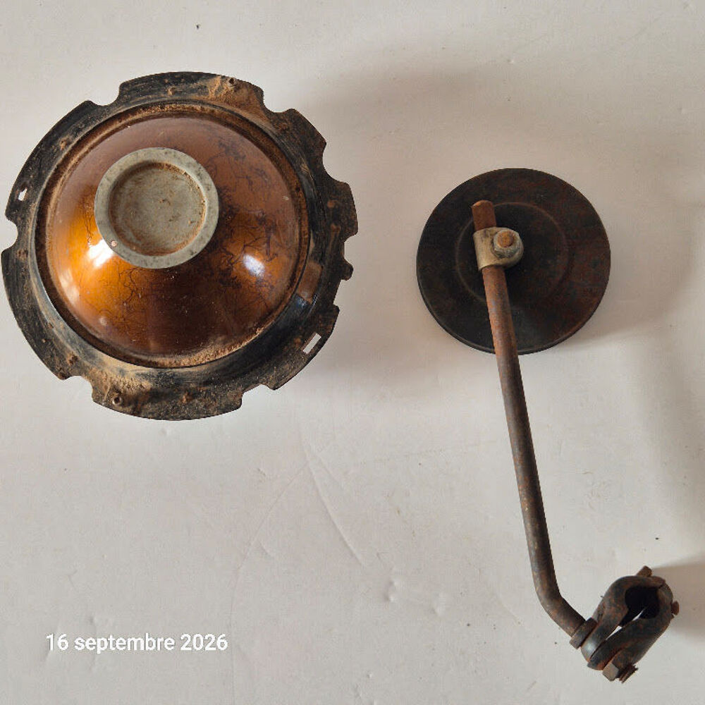 Optique de phare rond ancien de marque Cibi&eacute;, et un r&eacute;trovis 