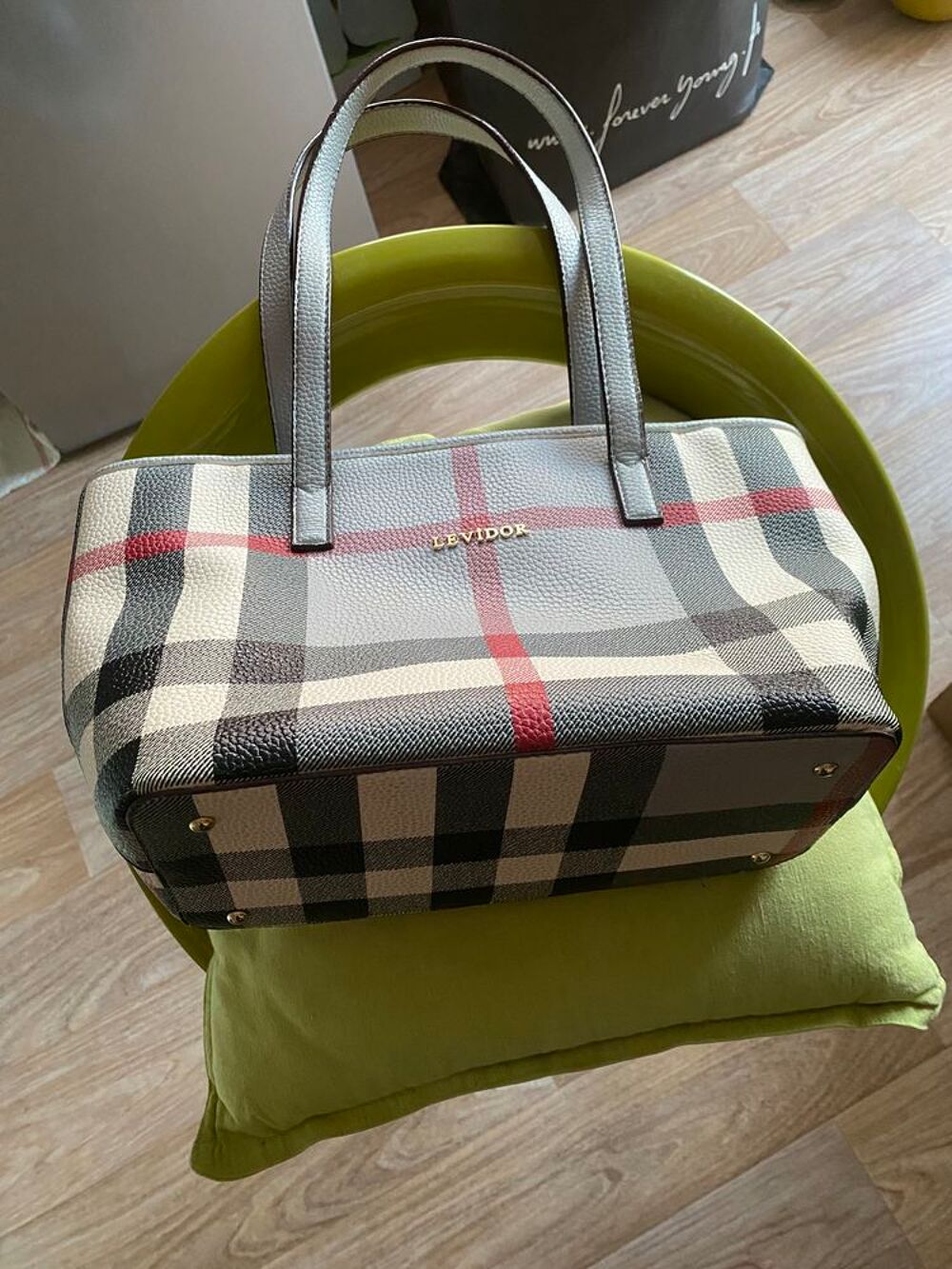 Sac &agrave; main r&eacute;tro de marque LEVIDOR Maroquinerie