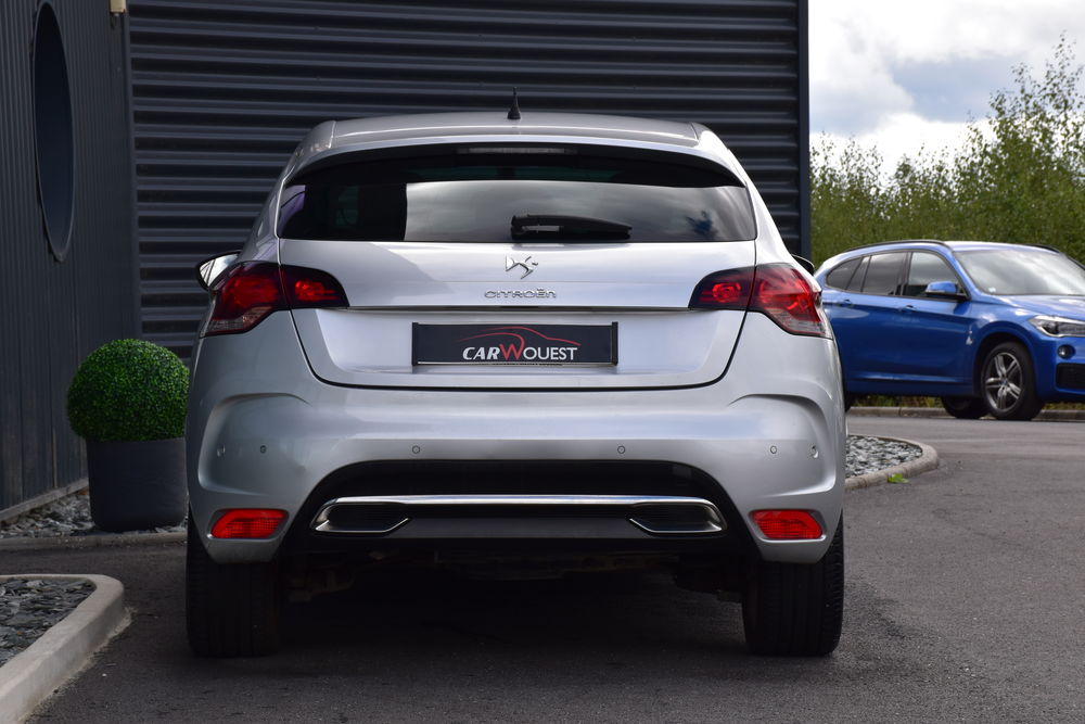 DS4 BlueHDi 150 S&S BVM6 Sport Chic 2015 occasion 56300 Pontivy