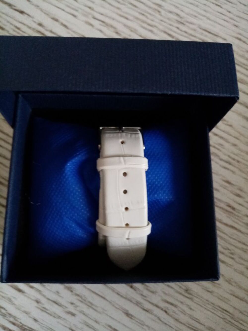 montre quartz
Bijoux et montres