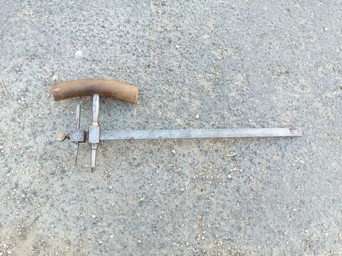 compas a rondelle 400 mm cuir caioutchouc carton 110 Saint-Jean-de-Fos (34)