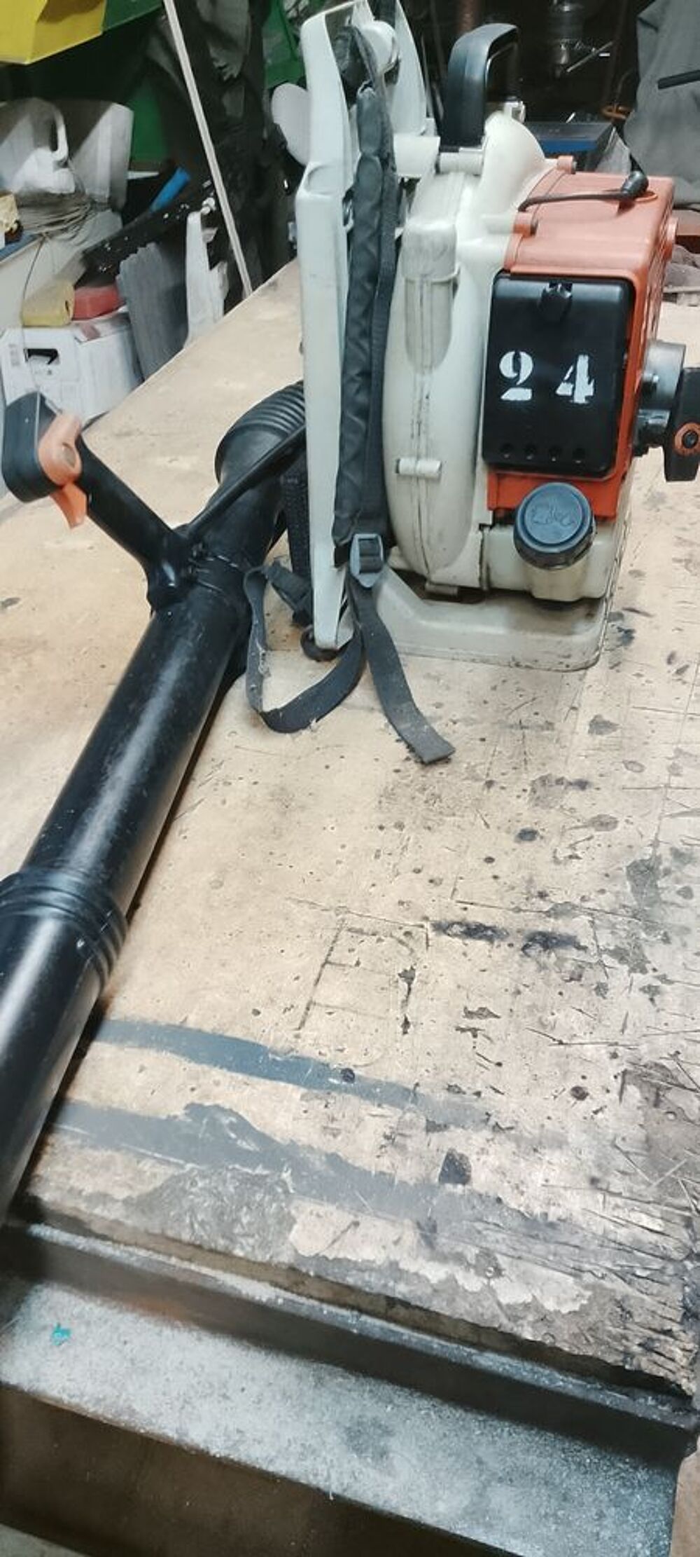 Saisissez le titre de votre objet.souplesse STIHL 320 Jardin