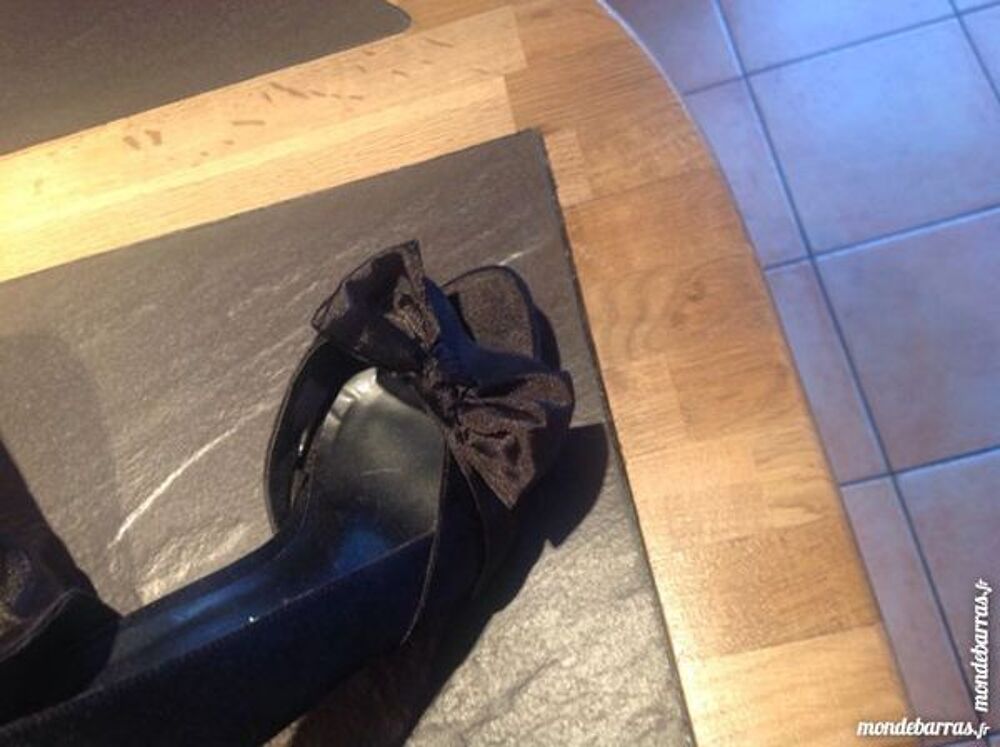 Chaussures neuves Chaussures