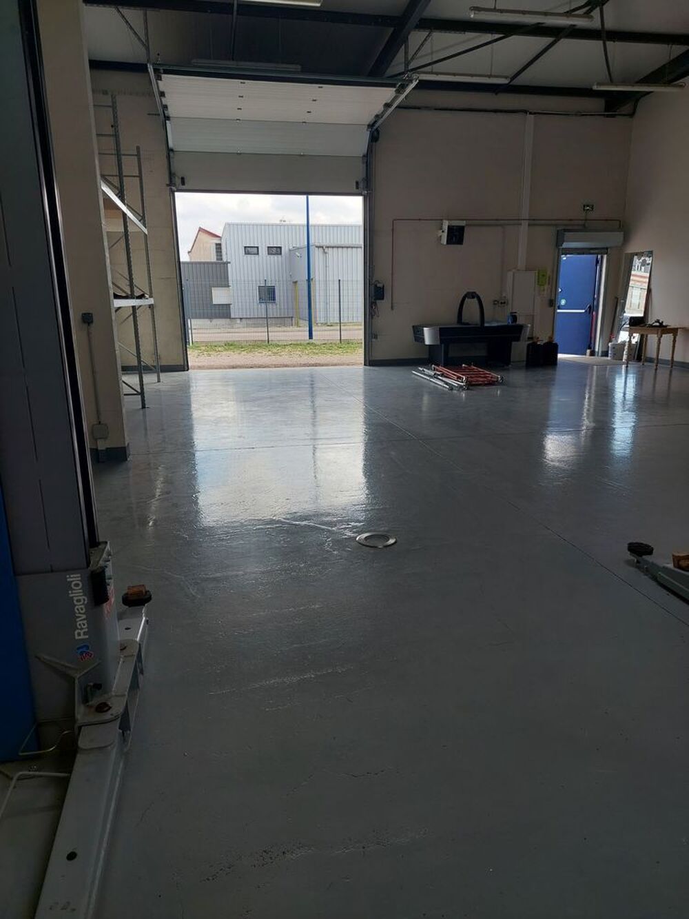 Location Atelier bâtiment de 2012 en structure béton de 160 M2 Golbey