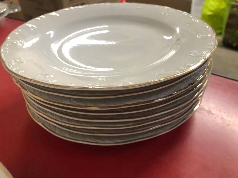 lot de vaisselle en porcelaine pour 50 eur SUR PLACE Décoration