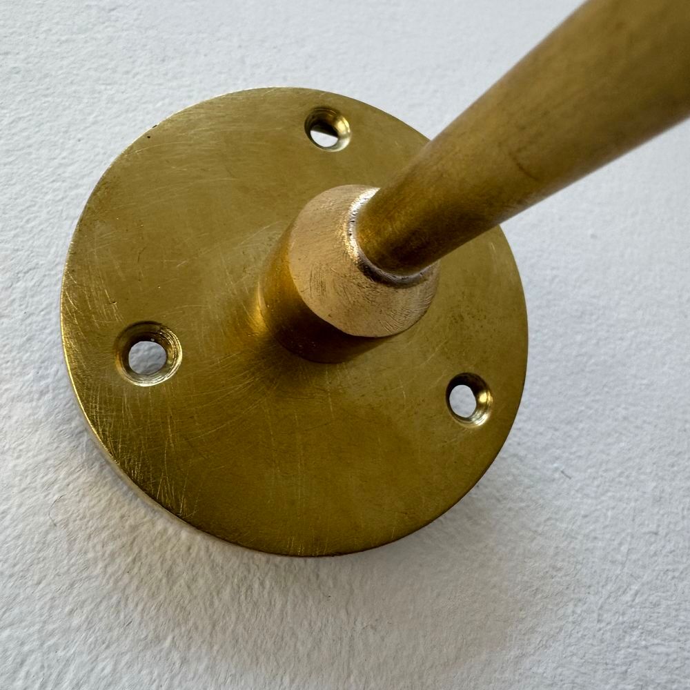 ANCIENNE LAMPE POTENCE LAITON &amp; OPALINE VINTAGE
D�coration