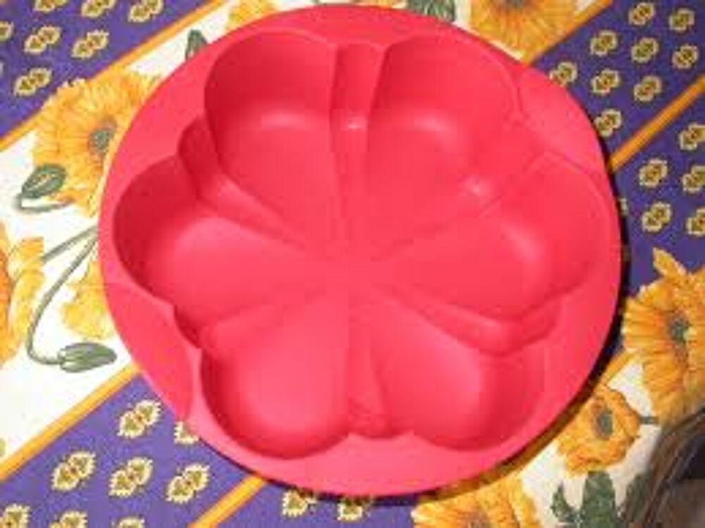 MOULE SILICONE FLEUR TUPPERWARE Cuisine