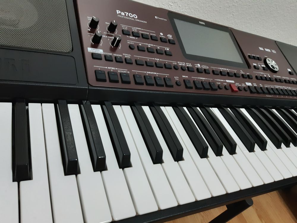 Clavier arrangeur Korg Pa700 Instruments de musique