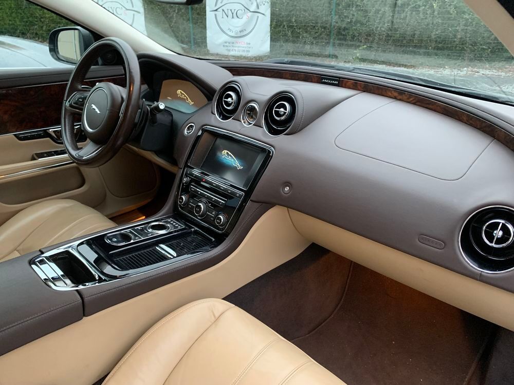 XJ V6 3.0 - 275 Diesel Luxe Premium Empattement Court A 2015 occasion 59310 Auchy-lez-Orchies