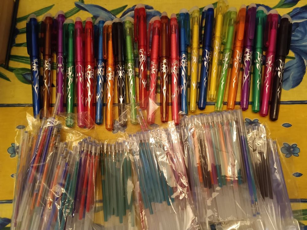 24 stylos gel 11,2 cm, mine de 0,5mm Décoration