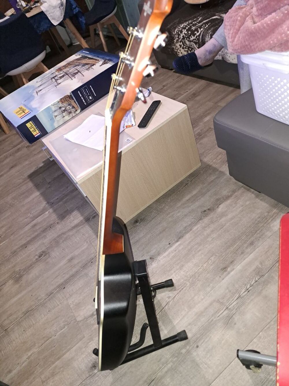 Guitare &eacute;lectro-acoustique Instruments de musique