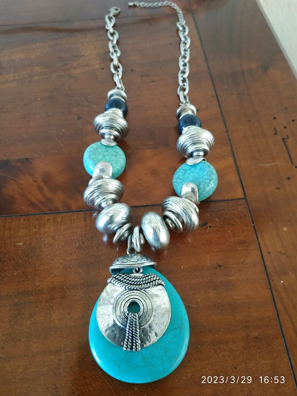 collier Bijoux et montres