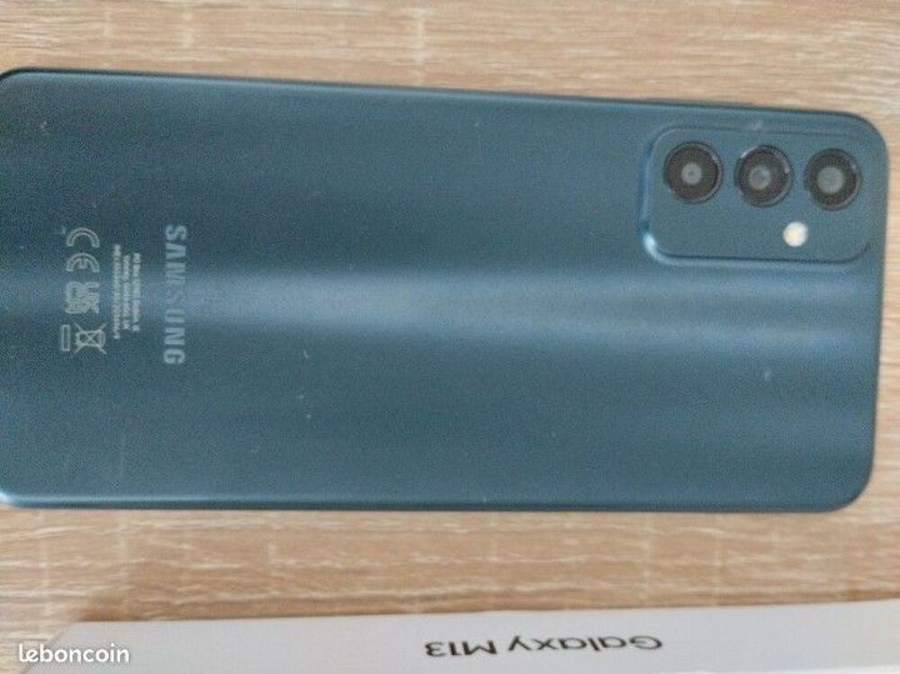 Samsung Galaxy m13 Téléphones et tablettes