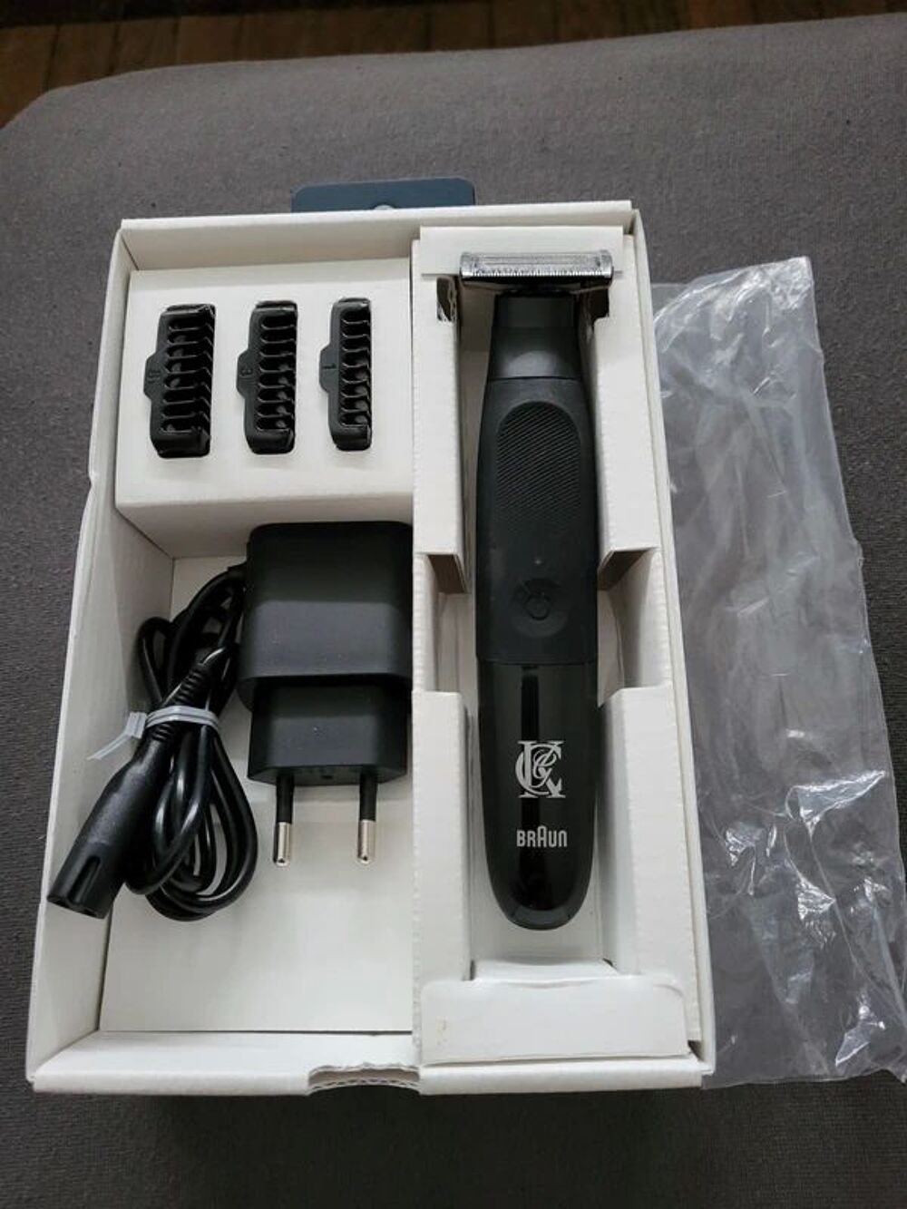 TONDEUSE GILETTE NEUF Electroménager