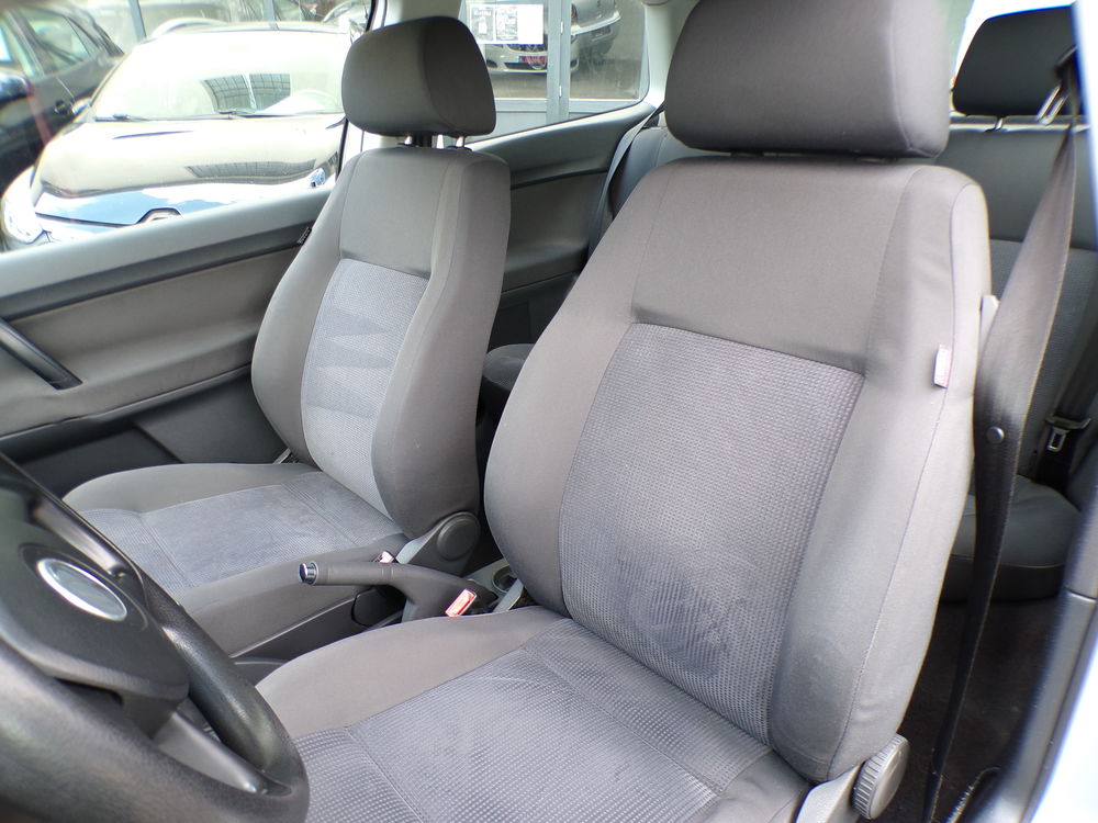 Polo 1.4 16S 75 Concept 2005 occasion 42300 Roanne