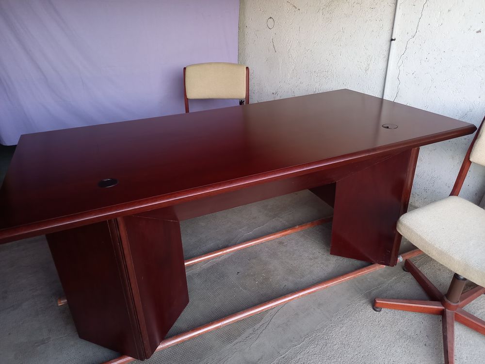 BUREAU DE DIRECTION Meubles