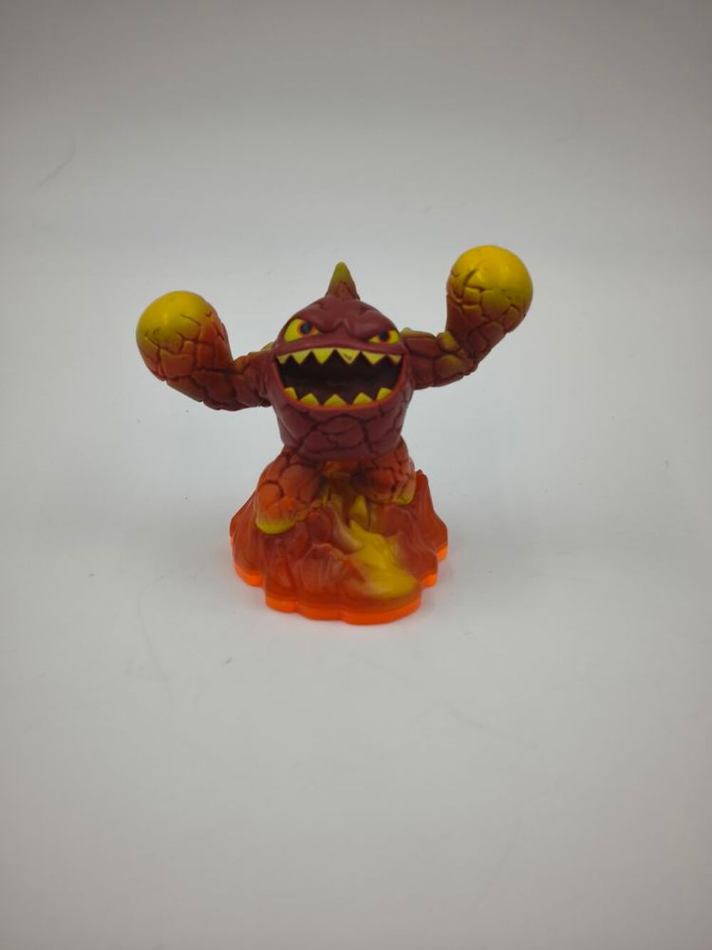 Figurine Skylanders Giants Lightcore Eruptor Model 84552888 Consoles et jeux vidéos