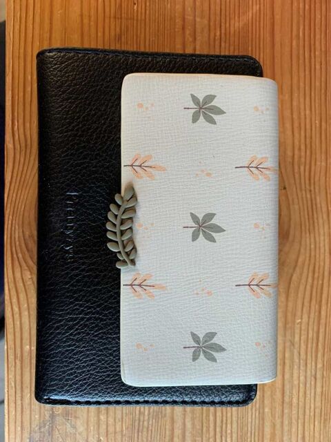 Portefeuilles CUIR Prettyzys 20 Courdimanche-sur-Essonne (91)