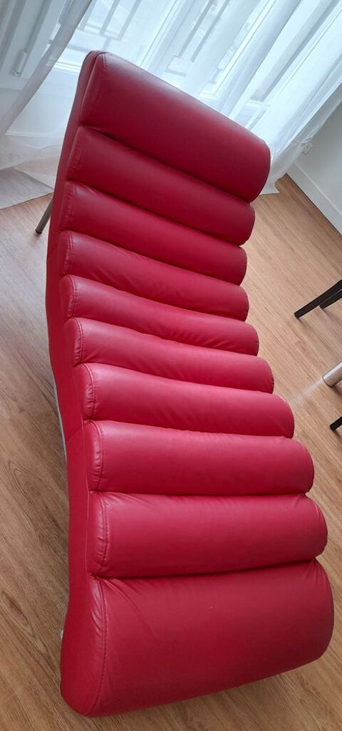 Divan - mridienne design et confortable rouge  200 Paris 16 (75)