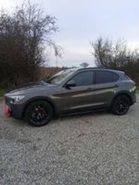 Annonce voiture Alfa Romeo Stelvio 33000 